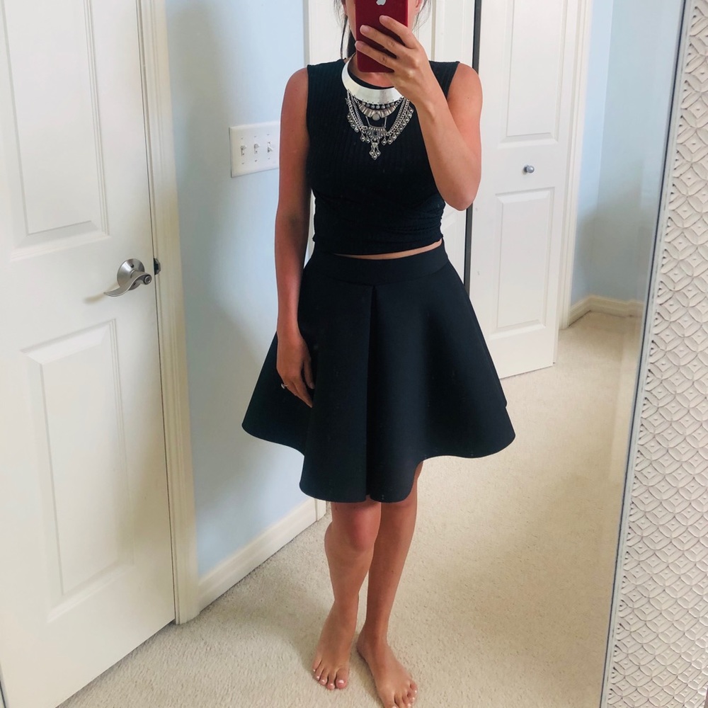 🖤NWT- black skirt🖤